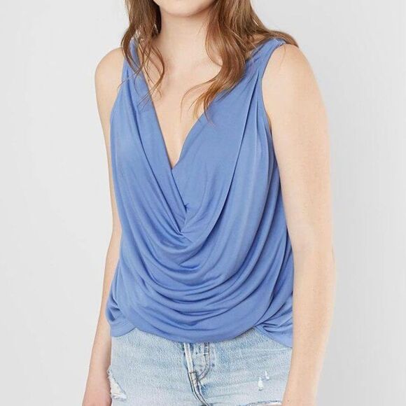 Red By BKE Twisted Tank Top Ultramarine Size Medium - Picture 1 of 10